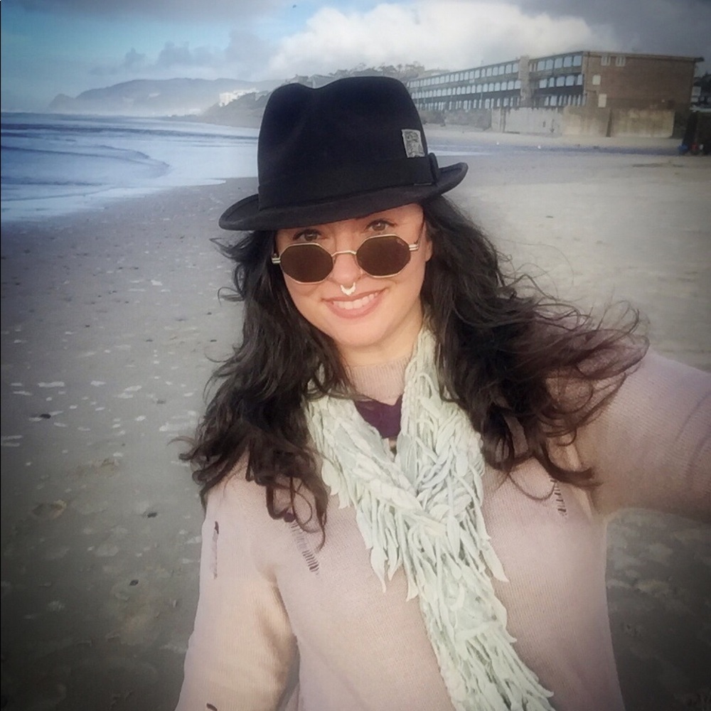 Meet your Posher, Missa